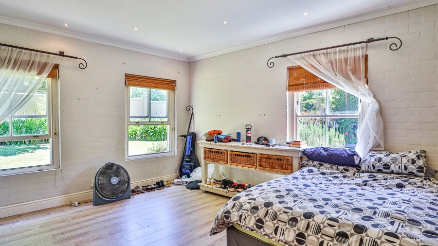5 Bedroom Property for Sale in Constantia Western Cape